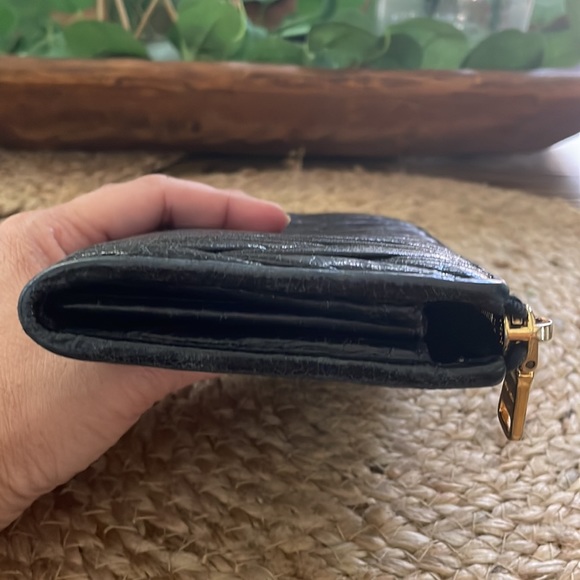 (MT151) Authentic Miu Miu Matelasse Zipper Wallet - Picture 7 of 16